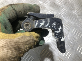 Петля двери задней левой верхняя Audi A6 c6 C6