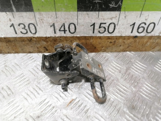 Петля двери задней правой нижняя Audi A6 c6 C6