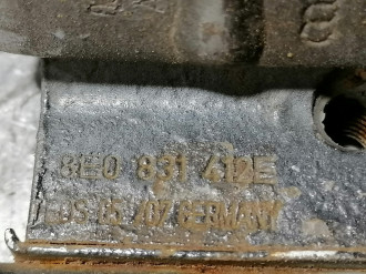 Петля двери передней правой нижняя Audi A3  1996-2003