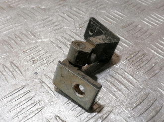 Петля двери передней правой верхняя Audi A6 c6 C6