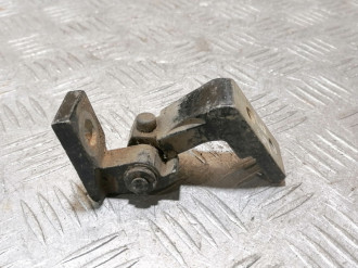 Петля двери передней правой верхняя Audi A6 c6 C6