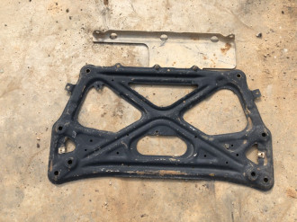 Распорка передняя Audi A6 c7 C7