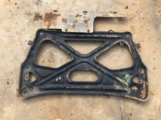 Распорка передняя Audi A6 c7 C7