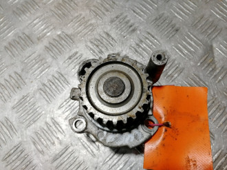 Насос водяной помпа Audi A3  1996-2003