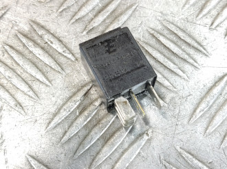 Реле Audi 80/90 1986-1991