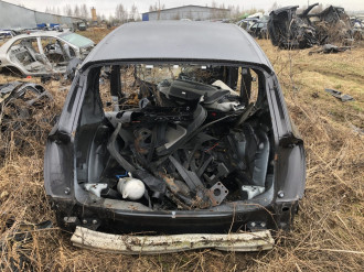 Панель задняя Audi Q7  2005 2015