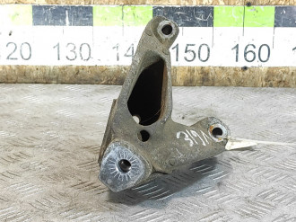 Кронштейн двигателя Audi Q5 2008-2017