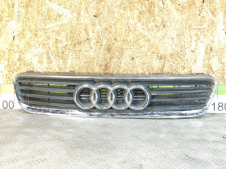 Решетка радиатора Audi A3 1996-2003