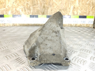 Кронштейн двигателя Audi A6 c5 C5