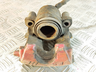 Суппорт передний правый Audi A3  1996-2003