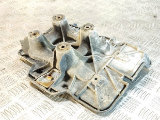 Крепление аккумулятора Audi A3  1996-2003