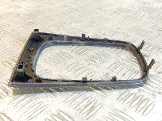 Рамка кулисы кпп Audi A3  1996 2003