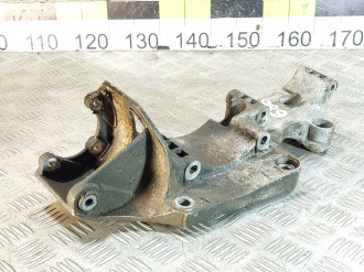 Кронштейн генератора Audi A3  1996-2003