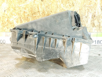 Корпус воздушного фильтра Audi A3  1996-2003