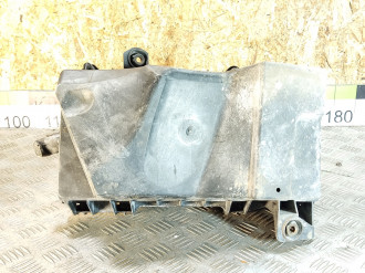 Корпус воздушного фильтра Audi A3  1996-2003