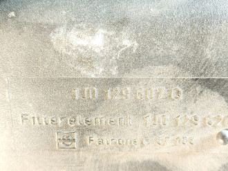 Корпус воздушного фильтра Audi A3  1996-2003