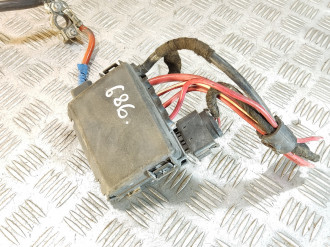 Блок предохранителей на батареи Audi A3  1996-2003