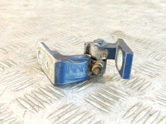 Петля двери передней правой верхняя Audi A3  1996-2003