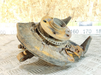 Кулак поворотный передний правый Audi A3  1996-2003
