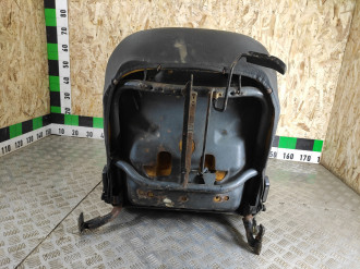 Сиденье переднее правое Audi 80/90 1986-1991