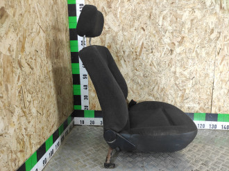 Сиденье переднее правое Audi 80/90 1986-1991