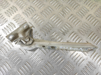 Петля капота левая Audi 80/90 1986 1991