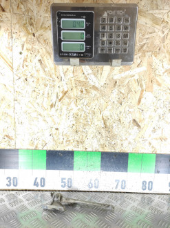 Петля капота правая Audi 80/90 1986-1991