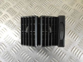 Дефлектор воздушный Audi 80/90 1986-1991