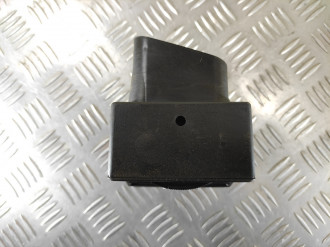 Дефлектор воздушный Audi 80/90 1986-1991