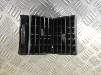 Дефлектор воздушный Audi 80/90 1986-1991