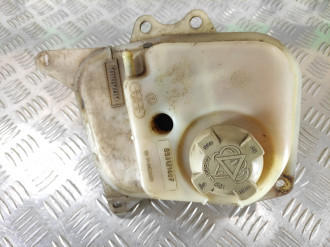 Бачок расширительный Audi 80/90 1986-1991