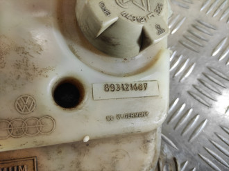 Бачок расширительный Audi 80/90 1986-1991