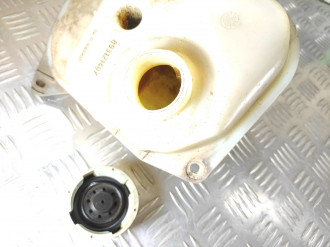 Бачок расширительный Audi 80/90 1986-1991