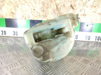 Бачок омывателя лобового стекла Audi 80/90 1986-1991