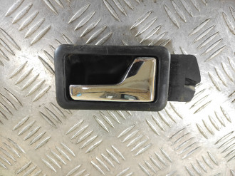 Ручка двери внутренняя передняя правая Audi 80/90 1986 1991