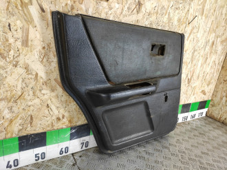 Обшивка двери задней левой Audi 80/90 1986-1991