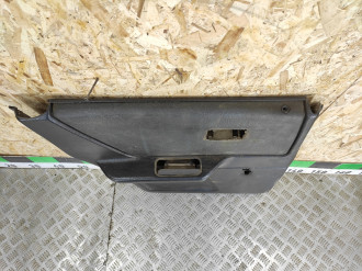 Обшивка двери задней левой Audi 80/90 1986-1991