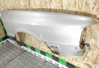 Крыло переднее правое Audi 80/90 1986 1991