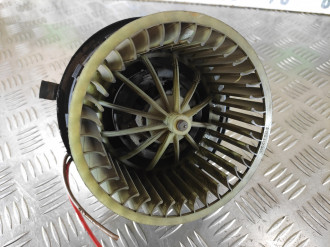 Моторчик отопителя Audi 80/90 1986-1991