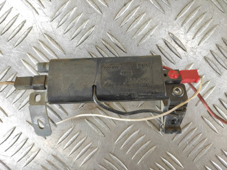 Усилитель антенны Audi 80/90 1986-1991