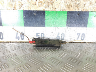 Усилитель антенны Audi 80/90 1986-1991