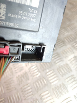 Блок управления двери Audi A6 c6 C6 2004-20