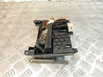 Пепельница передняя Audi Q7  2005 2015
