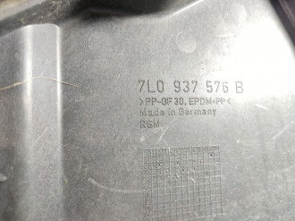 Крышка блока предохранителей Audi Q7  2005 2015
