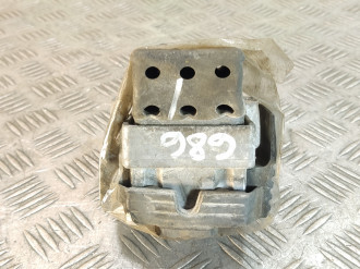 Опора двигателя левая Audi A3  1996-2003