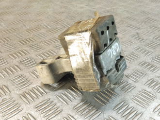 Опора двигателя левая Audi A3  1996-2003