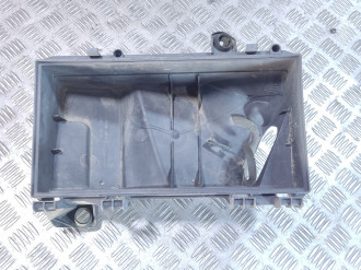 Корпус воздушного фильтра Audi A3  1996-2003