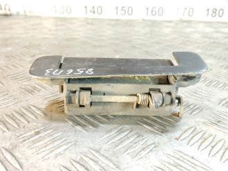 Ручка двери задней правой Audi 80/90 B3 1986-19