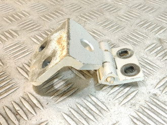 Петля двери передней правой нижняя Bmw X3 e83 2004-2010