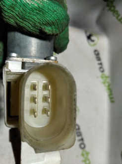 Моторчик стеклоподъемника правый передний Bmw 7 f01 2008-2015